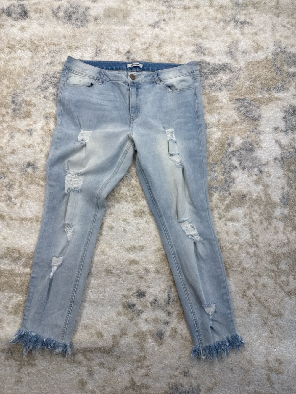 Refuge Size 12 Light Wash Distressed Skinny Jeans Raw Frayed Hem Stretch Denim